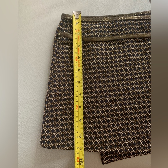 Authentic NWT Fendi FF monogram mini skirt in black and white golden color. - Picture 6 of 8